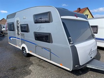 Bürstner Averso Plus 510 TK - PALANDY, SPOUŠTĚCÍ POSTEL