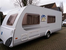 Knaus Südwind 550 FSK - PALANDY, PŘEDSTAN