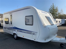 Hobby Excellent 460 UFe - PŘEDSTAN, NOSIČ KOL