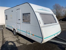 Knaus Eifelland 495 UF- PŘEDSTAN
