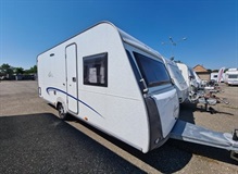 Bürstner Averso 465 TS- PODL.TOPENÍ, SAMOSTATNÁ SPRCHA