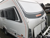 Weinsberg 400 LK - PALANDA, PŘEDSTAN