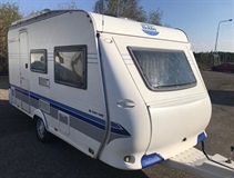 Hobby 400 SB De Luxe Easy - PŘEDSTAN