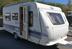 Hobby 460 LU De Luxe- MOVER, PŘEDSTAN