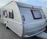 Bürstner Averso 560 TK- PALANDY, PŘEDSTAN, SAMOST. SPRCHA, PROVOZ NA BATERII