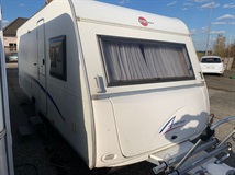 Bürstner Averso 465 TS- SAMOSTAT. SPRCHA, PŘEDSTAN, NOSIČ KOL, ANNEX
