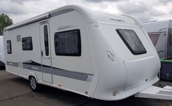 Hobby De Luxe 545 KMF - PALANDY, PŘEDSTAN