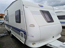 Hobby Excellent 495 UFe-  PŘEDSTAN