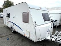 Bürstner Averso 495TK, PALANDY, PŘEDSTAN, MOVER, NOSIČ KOL, AL-KO ATC, ULTRAHEAT, PODLAH. TOPENÍ, TV, BATERIE, GARÁŽ