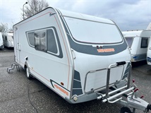 Weinsberg 500 XD- PŘEDSTAN, MOVER, NOSIČ KOL, KRÁLOVSKÁ POSTEL