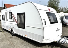 Bürstner Averso Comfort 485 TS, KLIMA, MOVER, NOSIČ KOL, PŘEDSTAN, KRÁLOVSKÁ POSTEL, KŮŽE