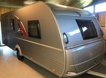 Bürstner Averso 560 TK- PALANDY, SAMOSTATNÁ SPRCHA