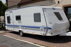 Hobby 560 KMFe - NOSIČ KOL