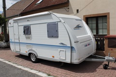Adria Adora 432 PS r.v. 04+markýza+podl.topení, 925 kg
